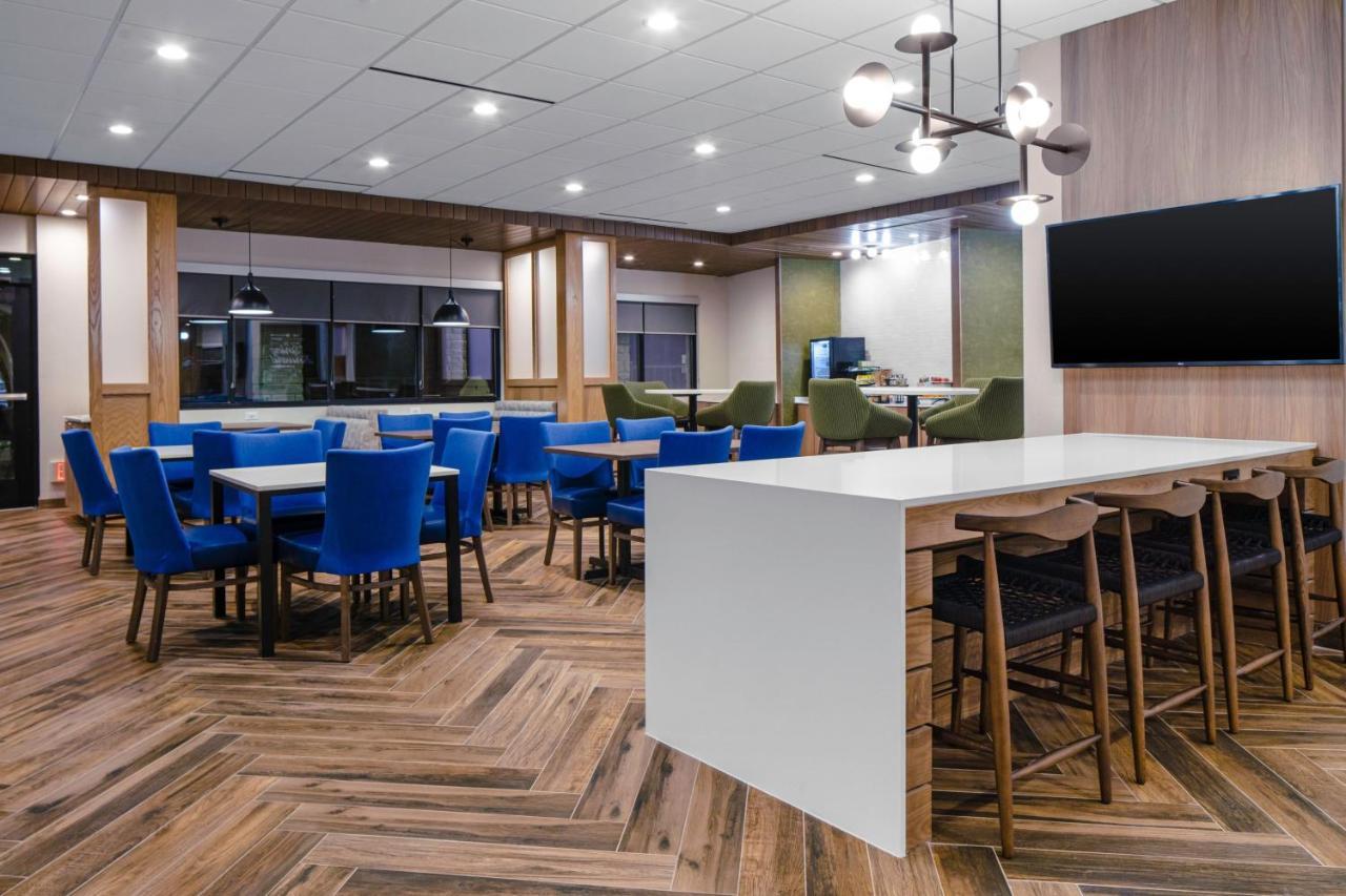 Fairfield Inn & Suites By Marriott Corinth South Denton Area エクステリア 写真